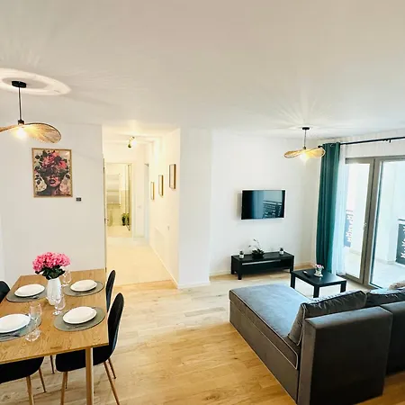 Grand Apartment